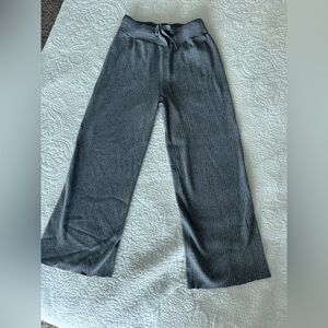 Cyrus Heather Gray Knit  Ankle Length Pants